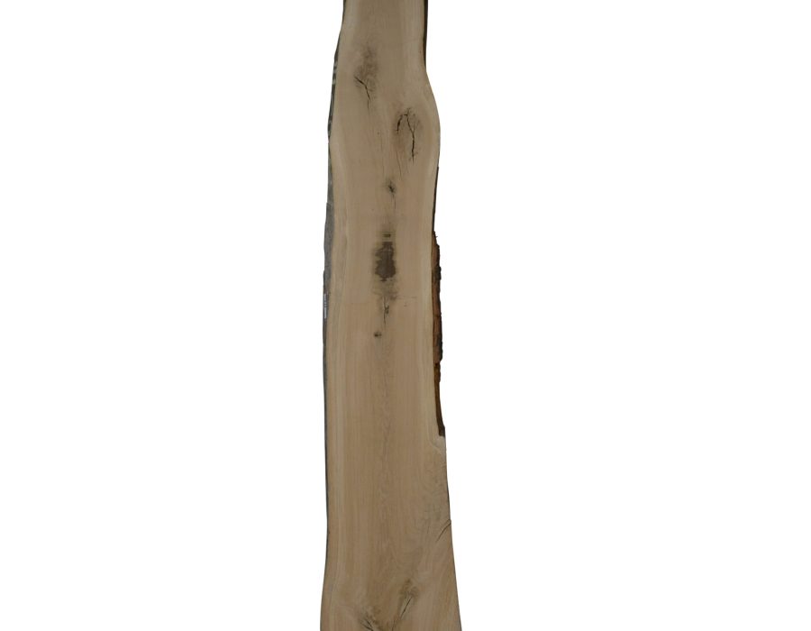 Eiken schaaldeel met noesten, gedroogd en geschaafd. 4 cm dik.